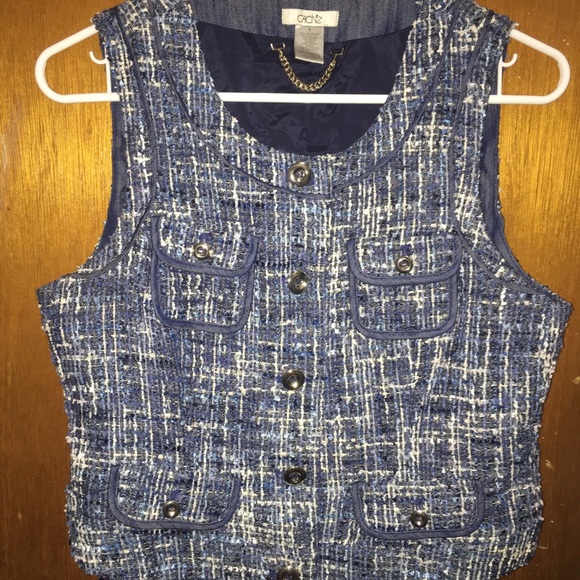 Cache Vest - Picture 2 of 8